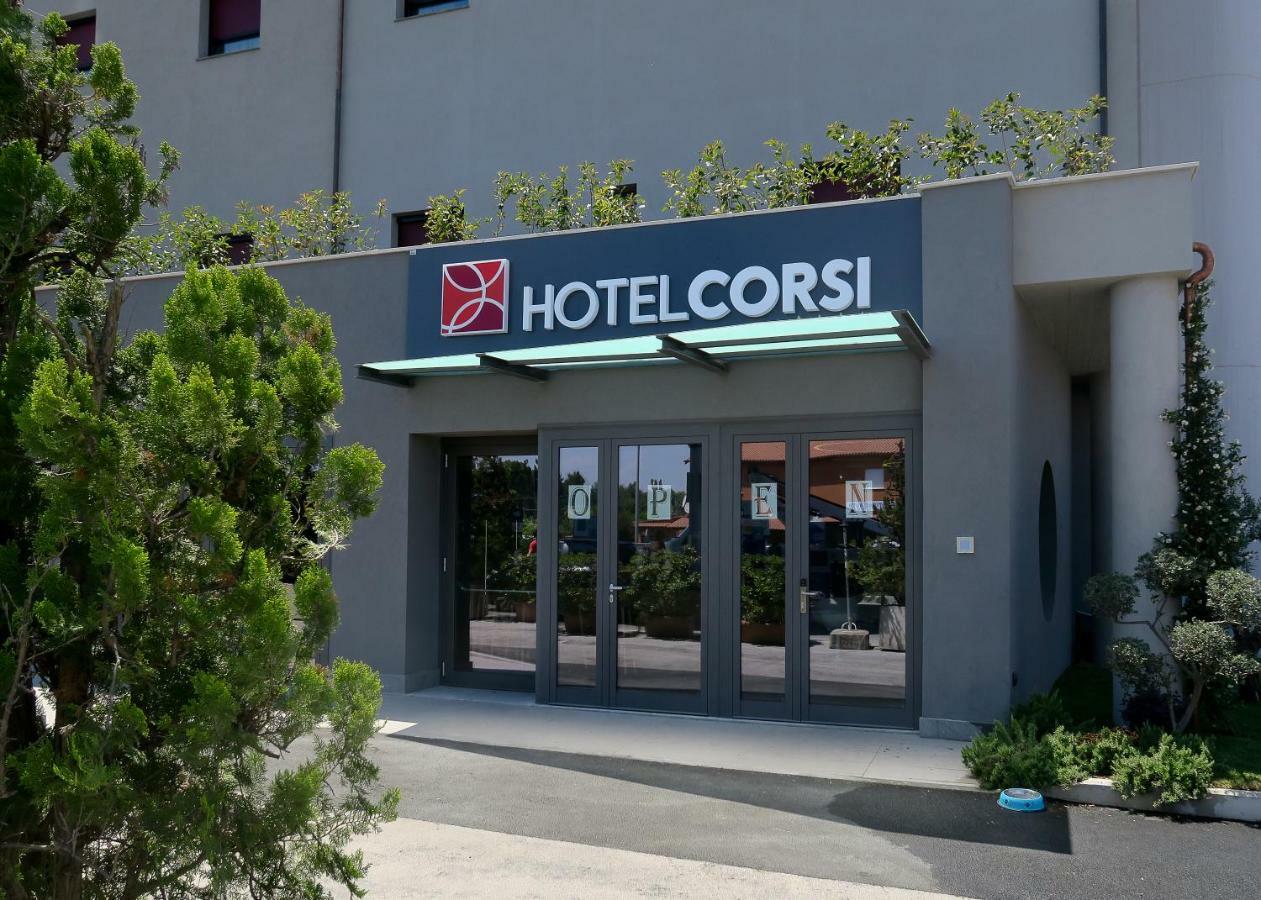 Best Western Hotel Corsi Torrimpietra Екстериор снимка
